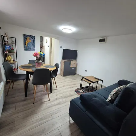 Apartament Kanarinac *